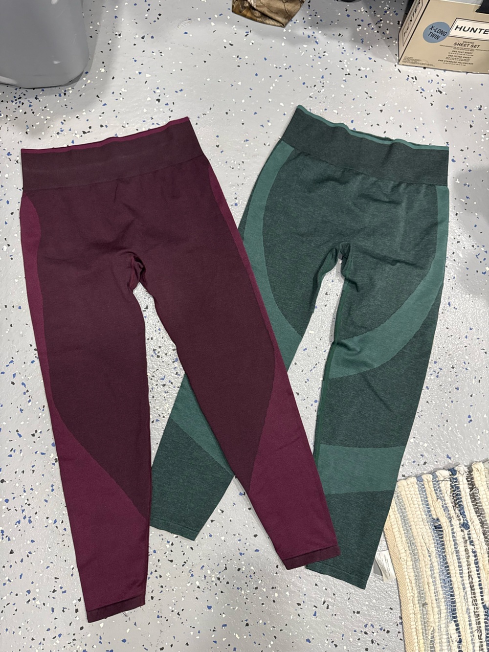 Set of 2 Victoria’s Secret PINK compression leggings size large